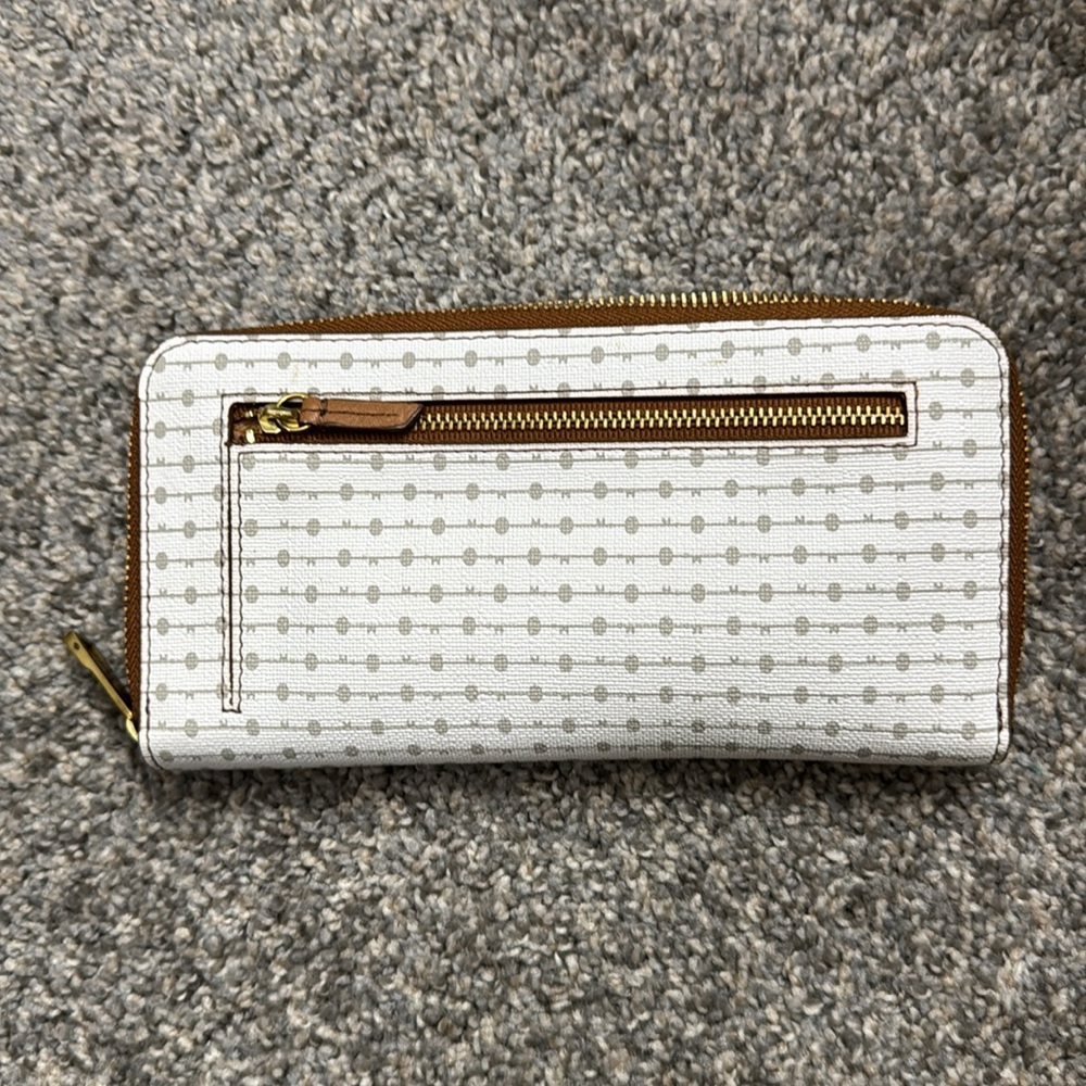 Fossil Wallet - Picture 2 of 3